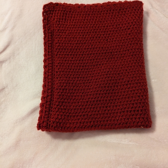 💞2/$20 Small Crocheted Blanket - Picture 3 of 5